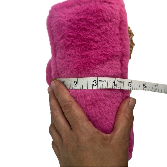 Skinnydip x Barbie Pink Grab Bag Fluff Fur Mini Tote 2023 Limited edition - Picture 8 of 14